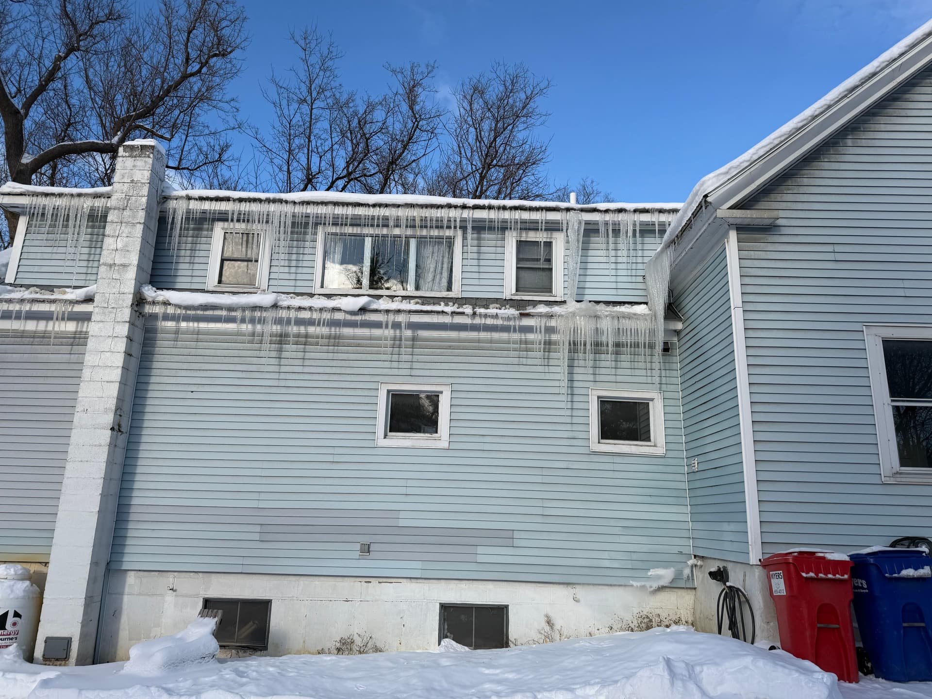 Gallery photos for Resolving Ice Dam Buildup in Waterbury, Vermont: Image #4