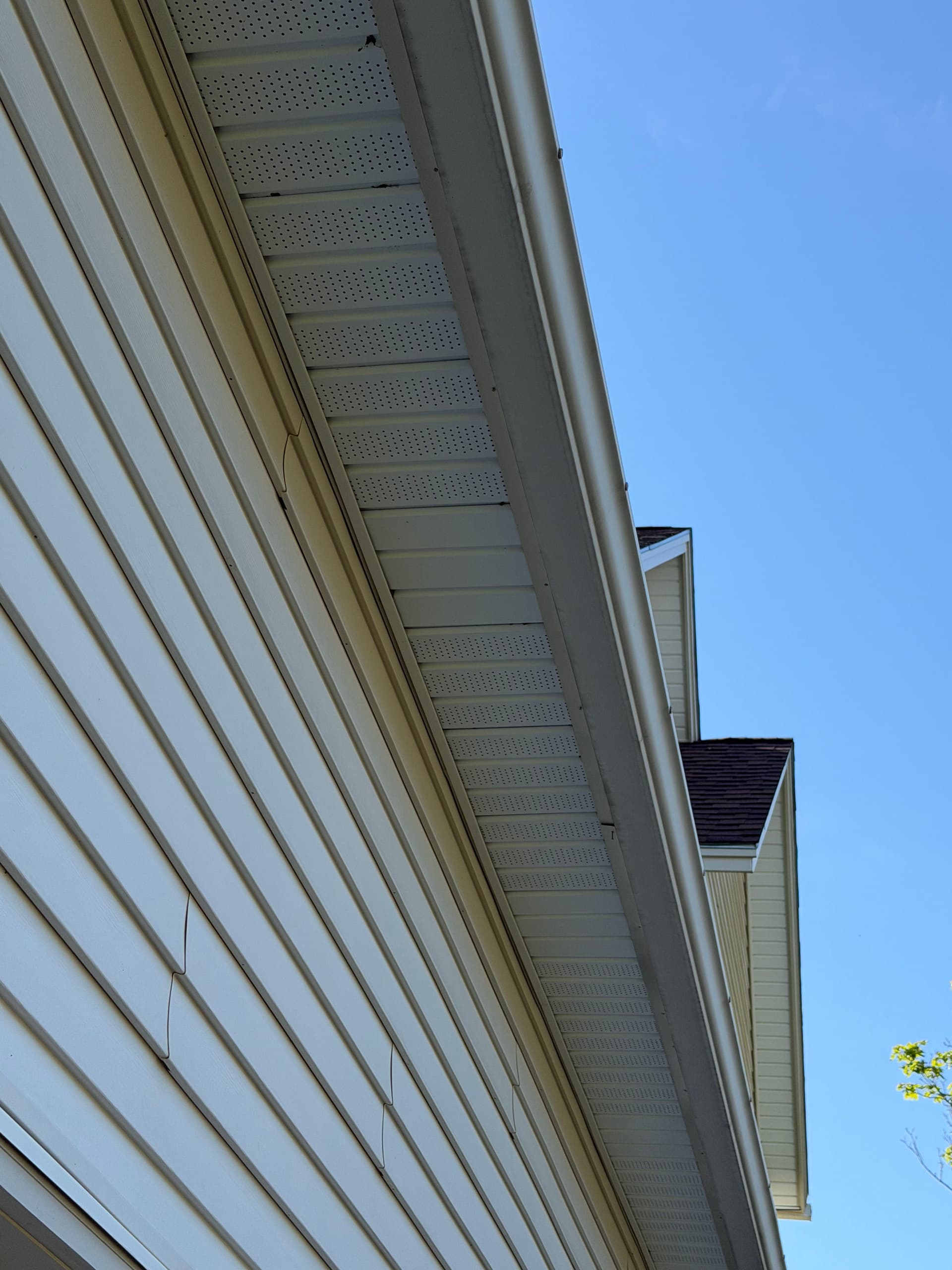 Gallery photos for Siding Soft Wash, Gutter Cleaning and Driveway Sealcoating in Milton VT: Image #1