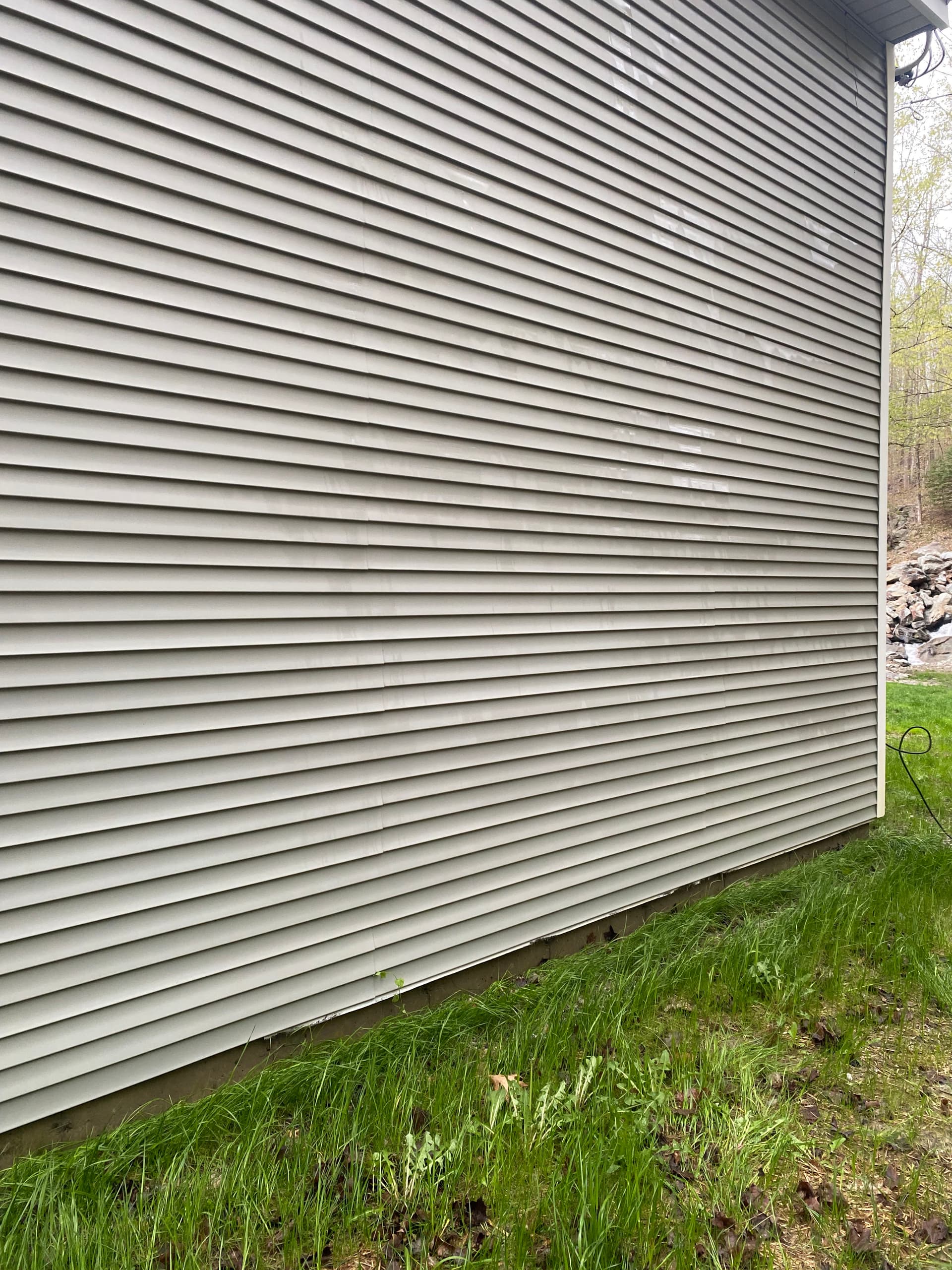 Gallery photos for Dirty Siding Cleaned Up Across Vermont Homes: Image #5