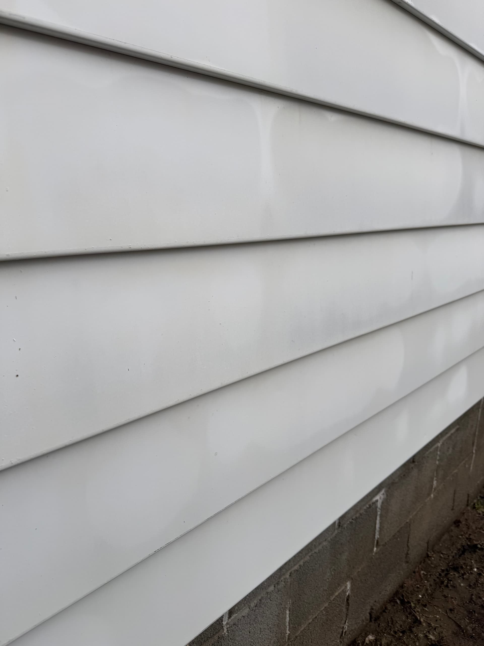 Gallery photos for Essex Junction Home Wash Done Right Before Sale: Image #3