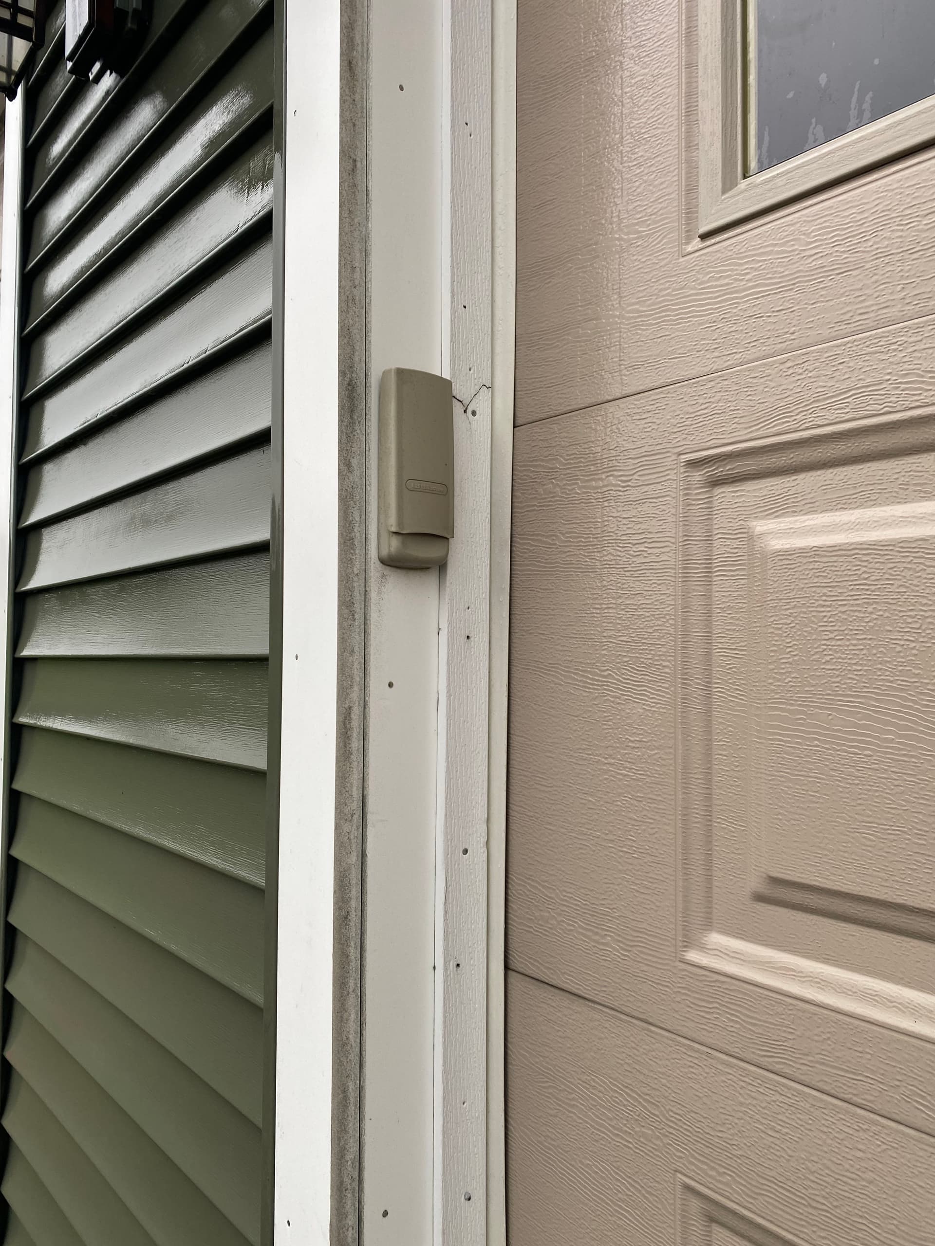 Gallery photos for Dirty Siding Cleaned Up Across Vermont Homes: Image #8