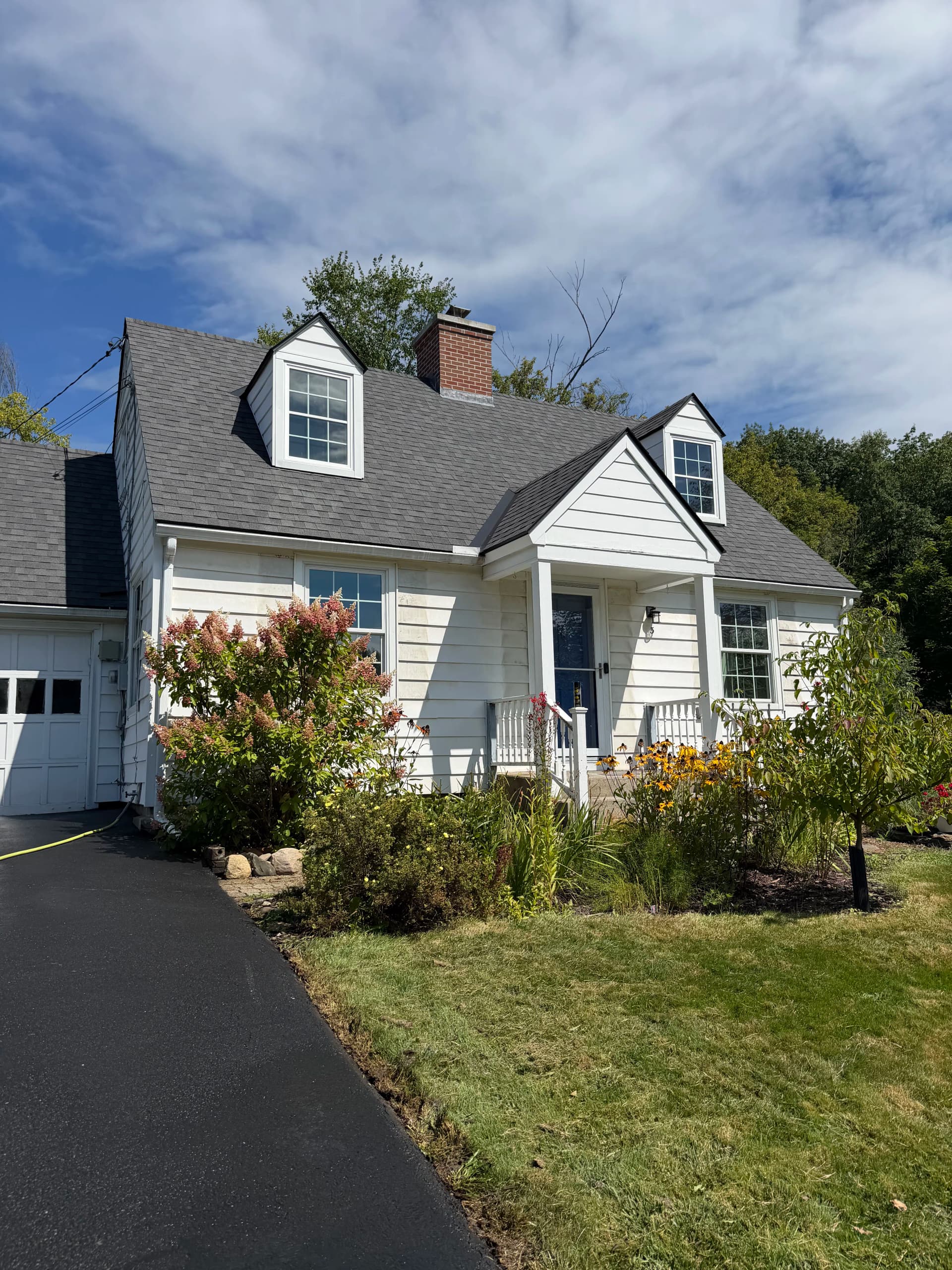 Gallery photos for Siding Soft Wash on a Montpelier VT Home: Image #2