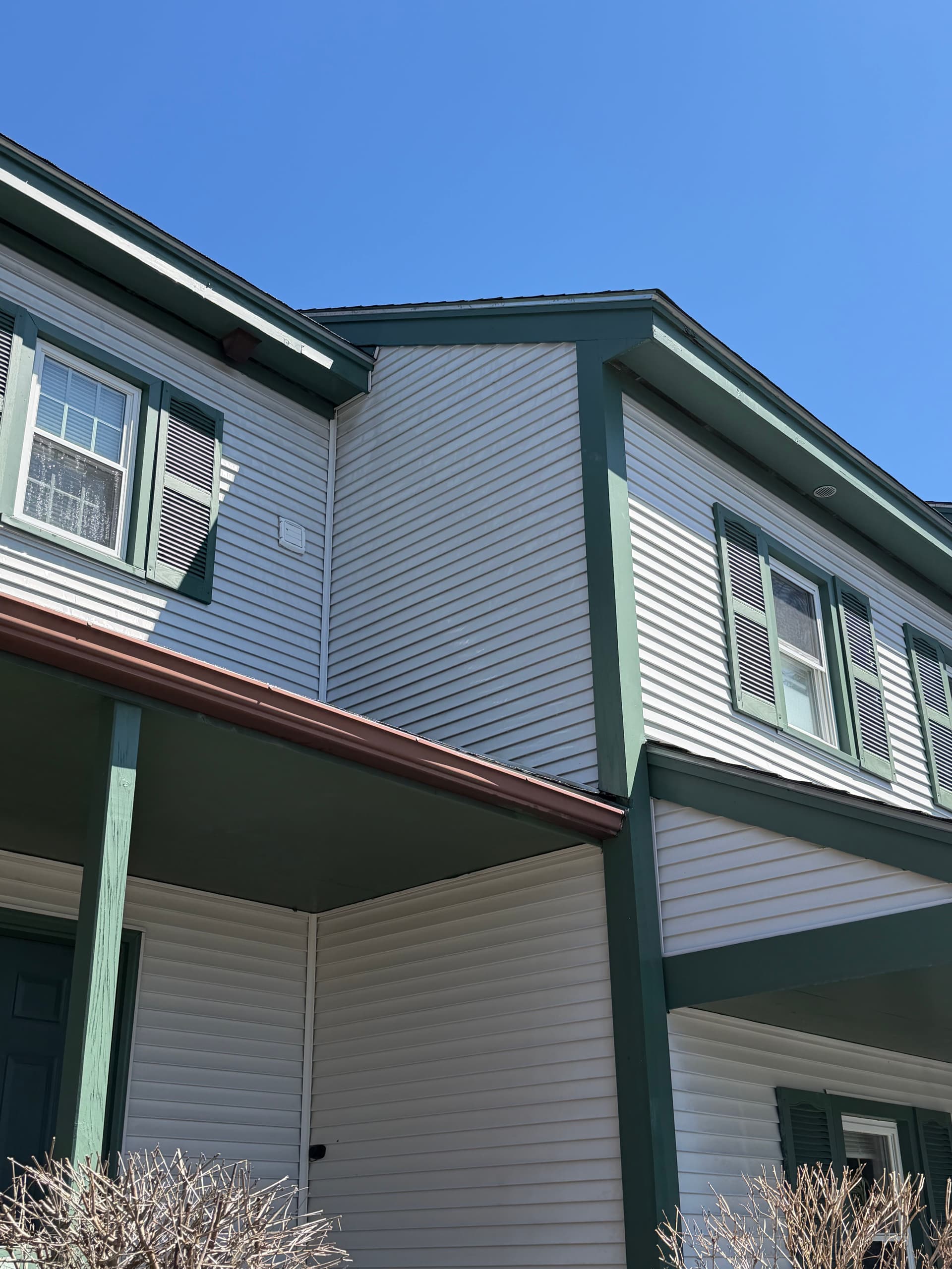 Gallery photos for 80-Unit Condo Soft Wash in Hinesburg Vermont: Image #5