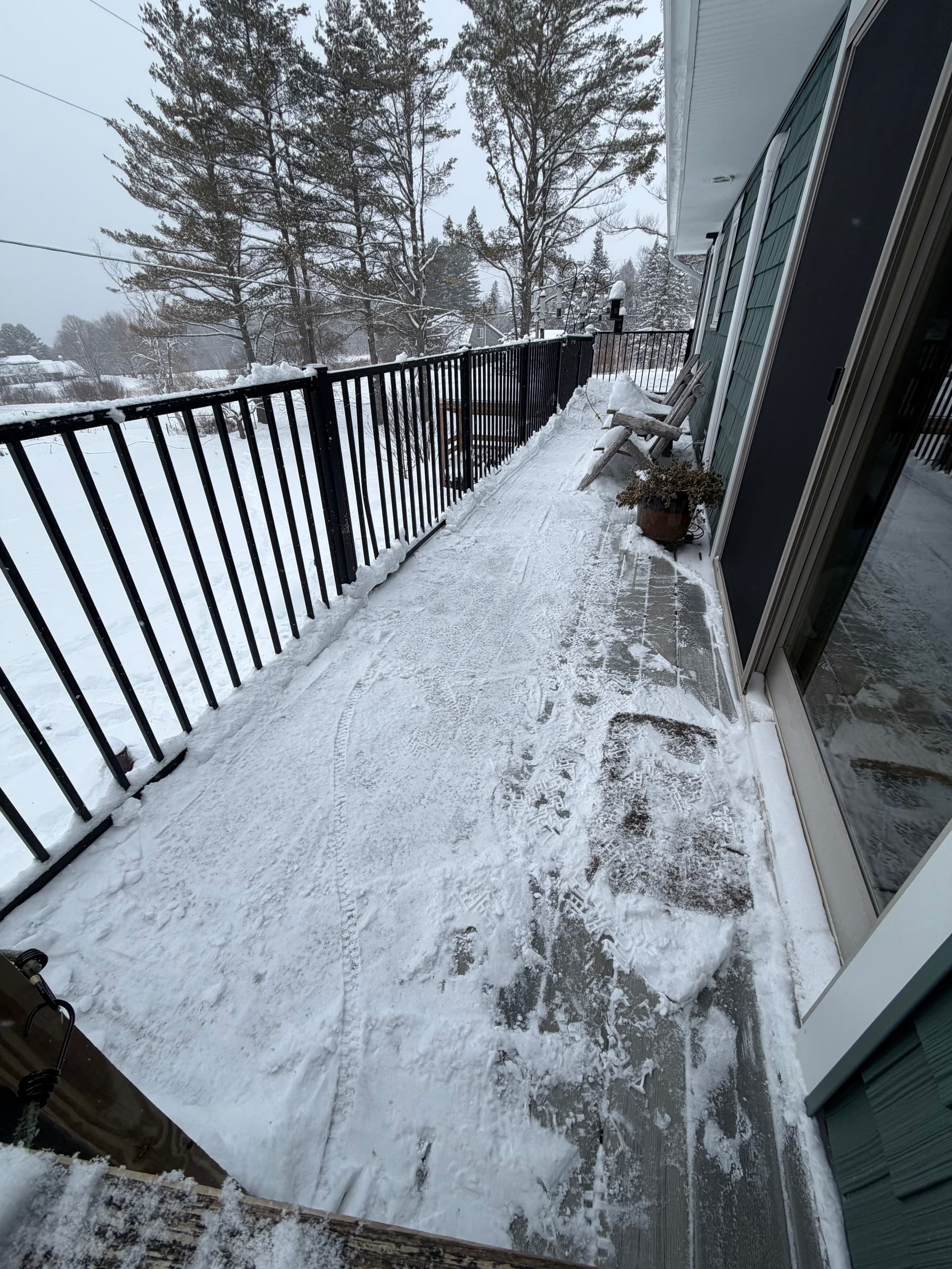 Gallery photos for Conquering the Central Vermont Snowstorm: Image #3