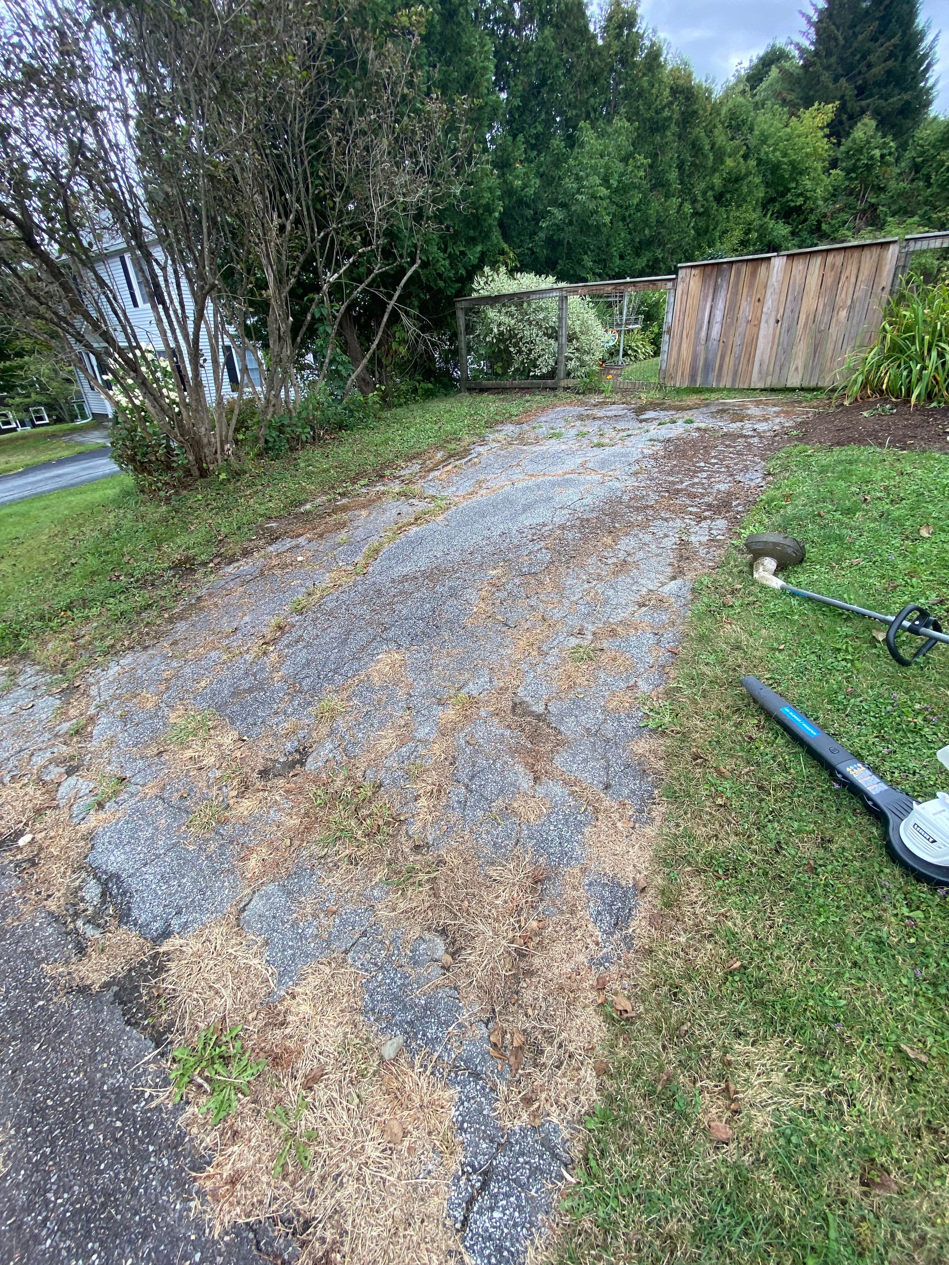 Project Driveway Sealcoating: Say Goodbye to Cracks and Wear image