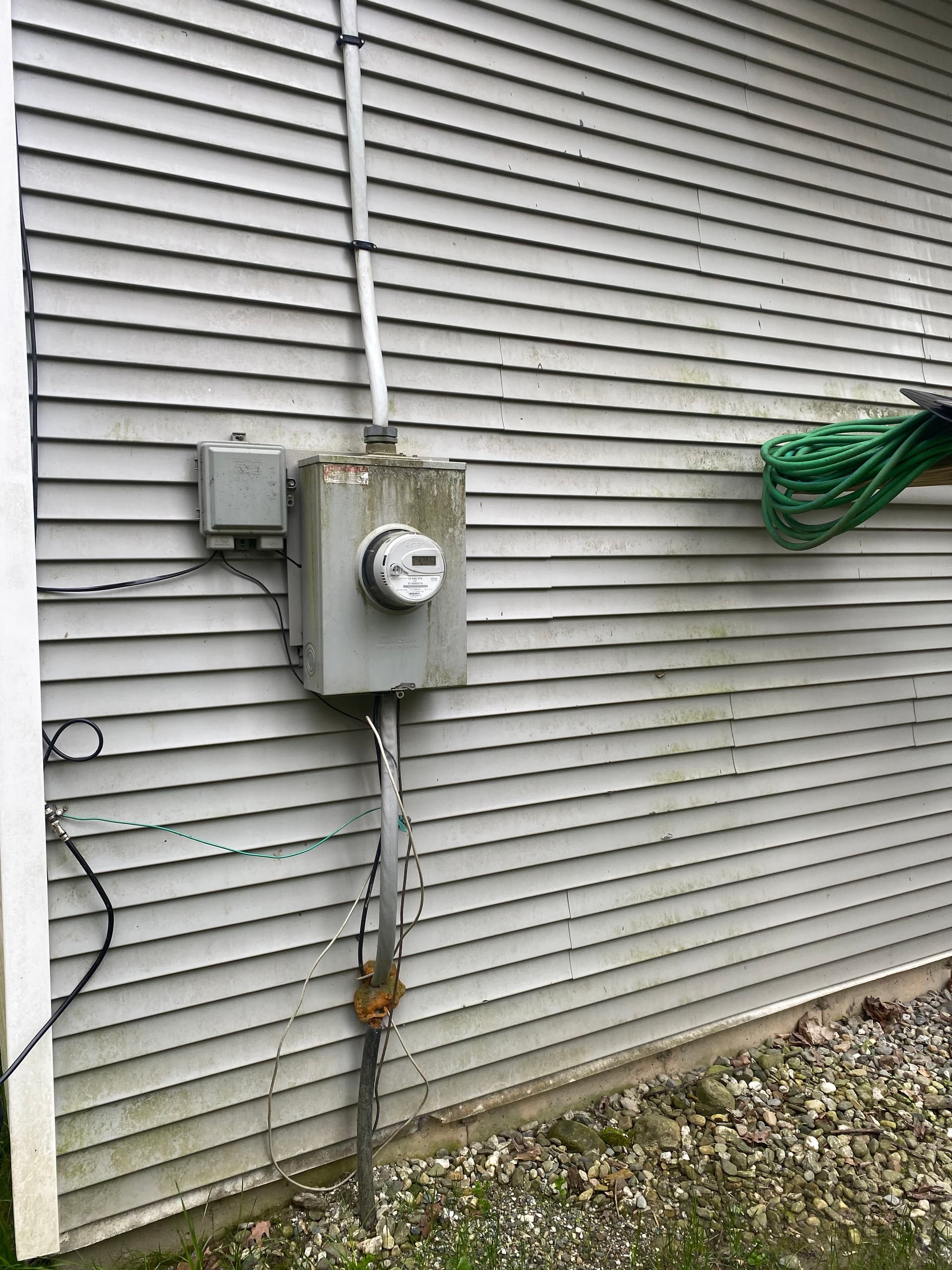 Gallery photos for Dirty Siding Cleaned Up Across Vermont Homes: Image #2