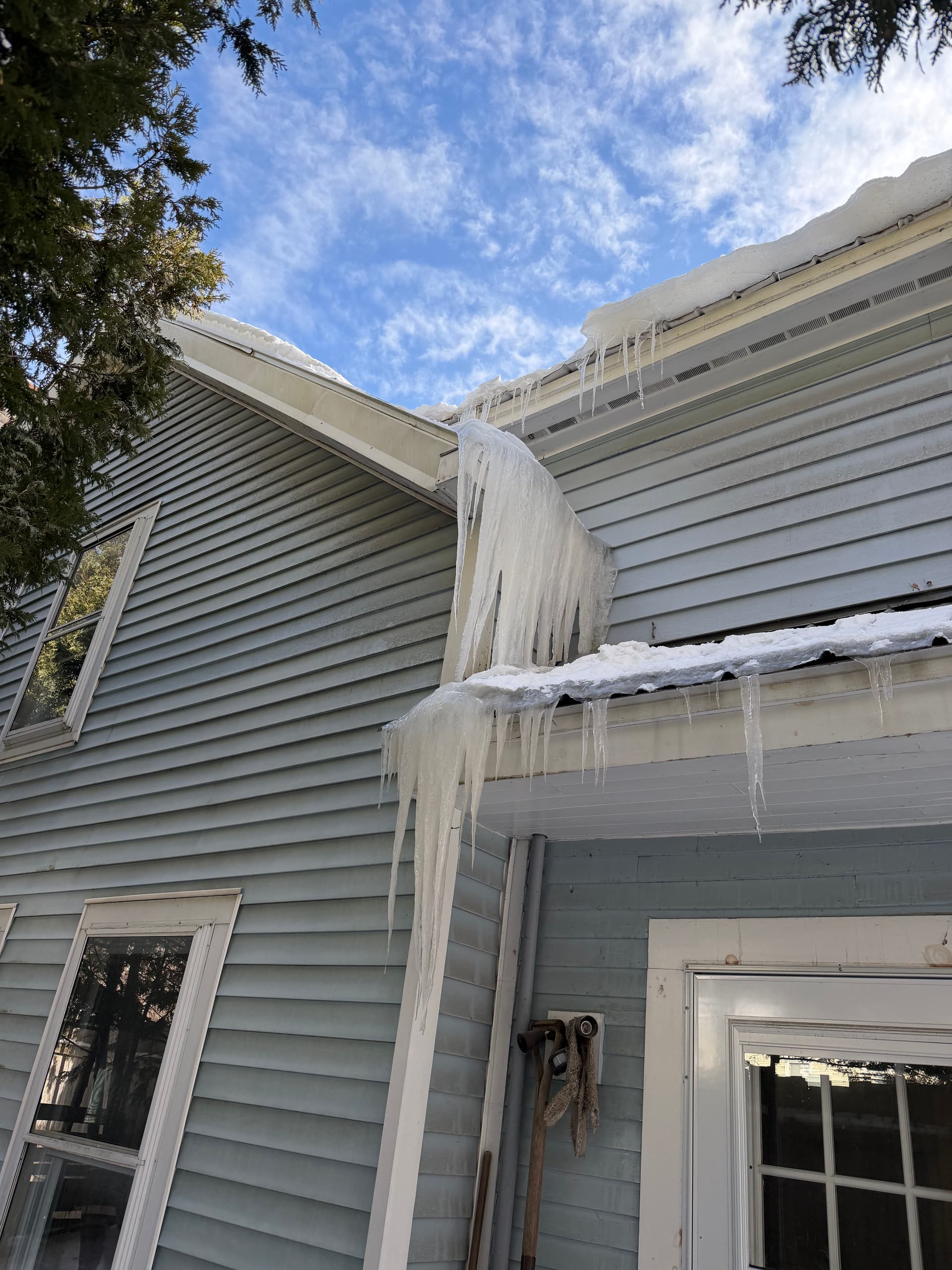 Resolving Ice Dam Buildup in Waterbury, Vermont