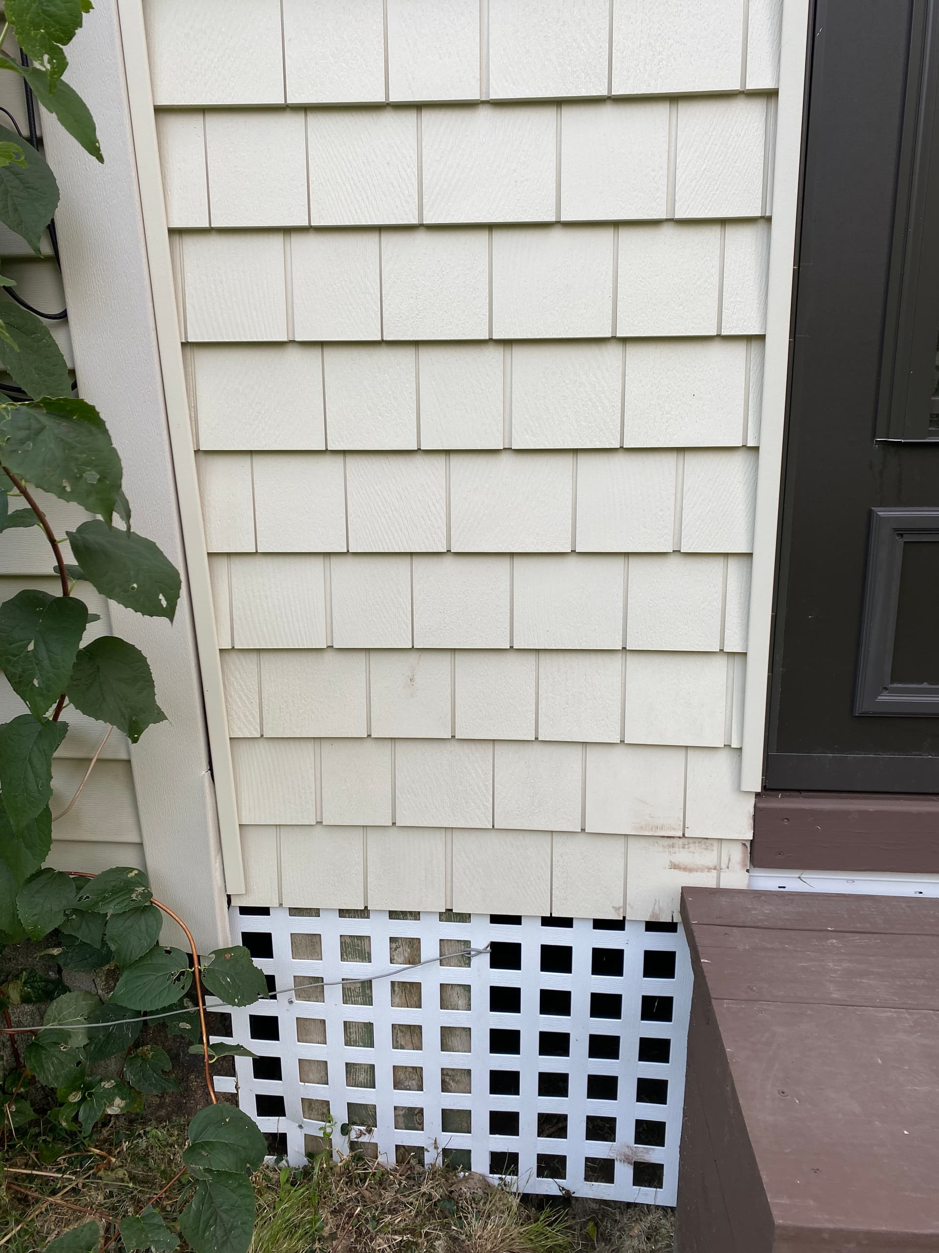 Gallery photos for Vinyl Siding and Deck Clean-Up in Shelburne, Vermont: Image #9