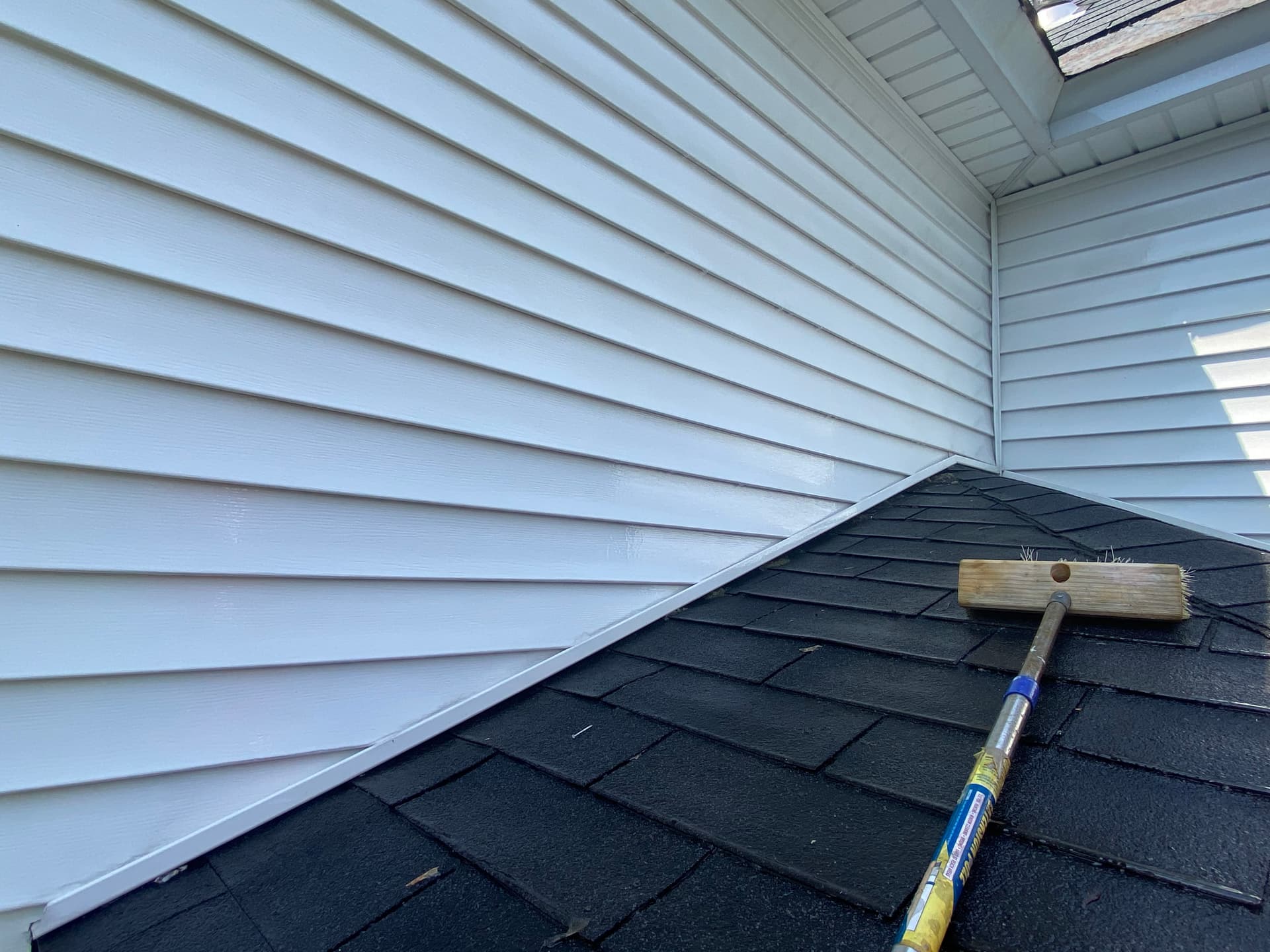 Gallery photos for House Washing Before and After Results in Colchester VT: Image #9