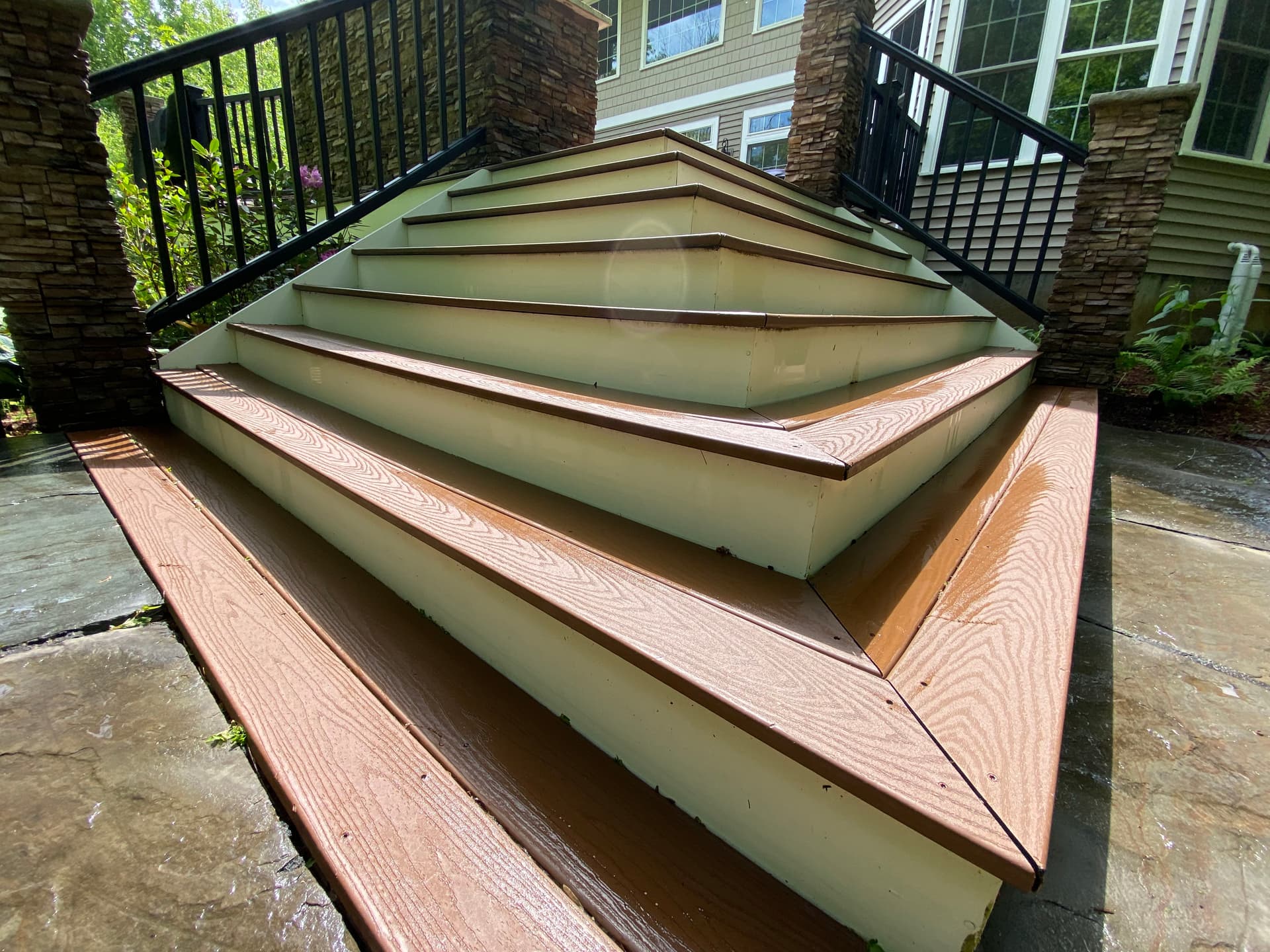 Gallery photos for House Washing Before and After Results in Colchester VT: Image #3