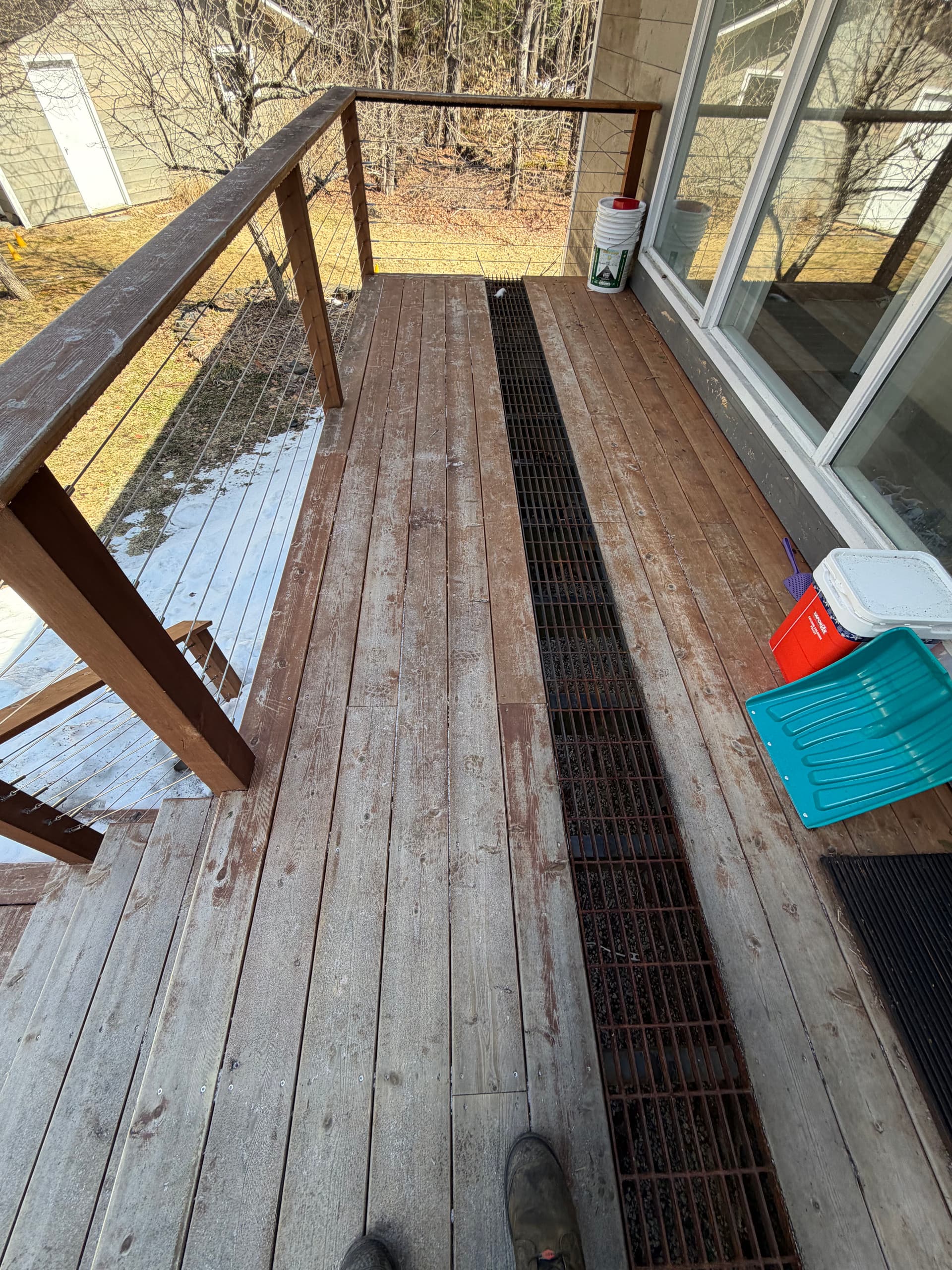 Gallery photos for Fresh Look for Weathered Siding and Frosty Decks: Image #1